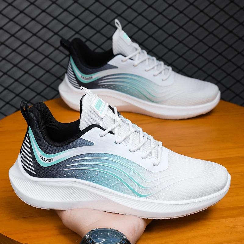 大码男鞋潮流新款休闲鞋透气飞织网面运动鞋百搭舒适软底跑步鞋