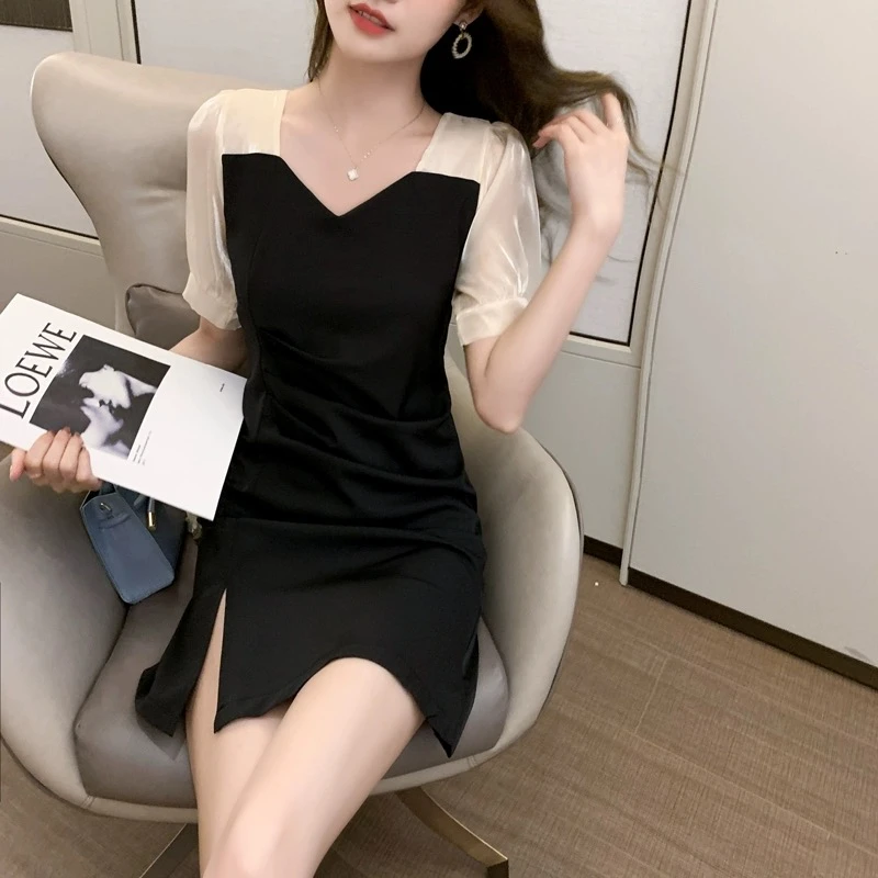 宝藏衣橱显瘦开叉小黑裙8166