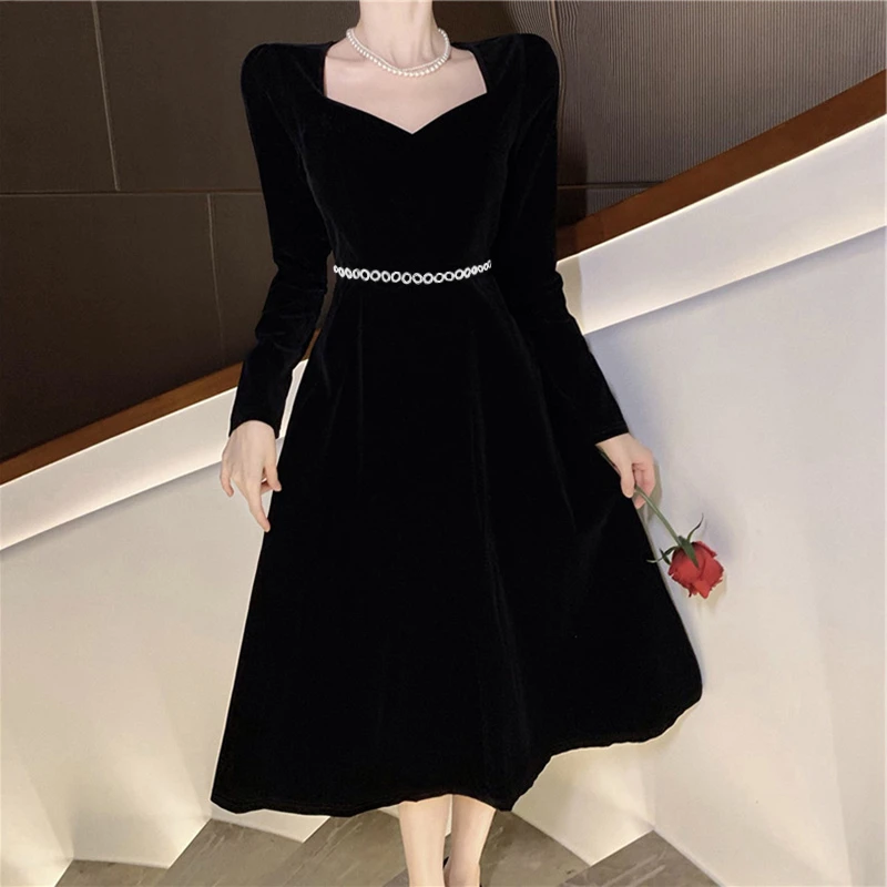 【秀秀专属】赫本风小黑裙新款气质名媛长袖黑色连衣裙子女6097