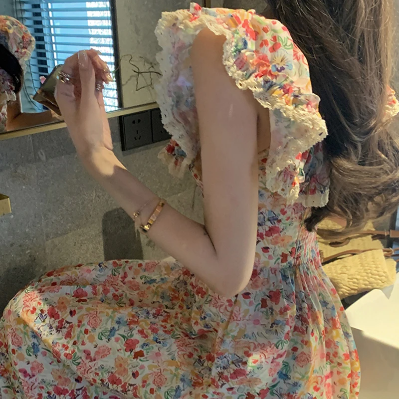 碎花方领气质连衣裙女修身显瘦海边度假休闲复古收腰长裙子6942