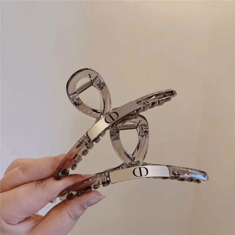 高质感清透茶色百搭复古大号后脑勺抓夹洋气钛钢字母时尚发卡发抓