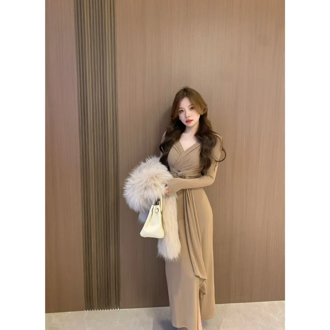 SZA【落露为霜】秋冬修身显瘦V领扭结气质绑带手腰针织长裙A-1243