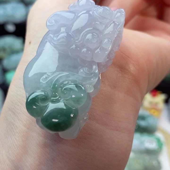 翡翠颈饰未镶嵌天然