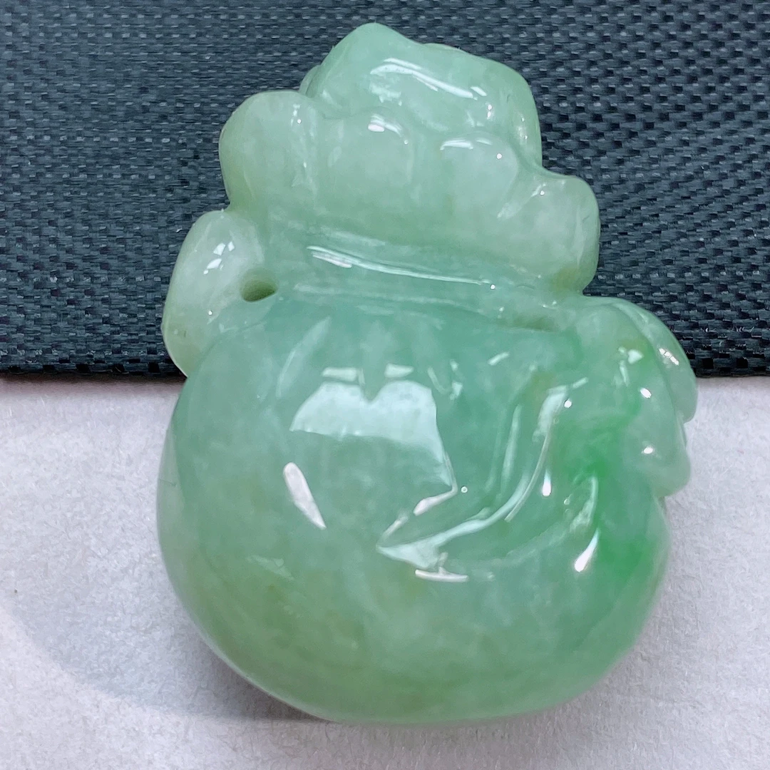 满绿飘黄天然缅甸翡翠a货钱袋吊坠挂件