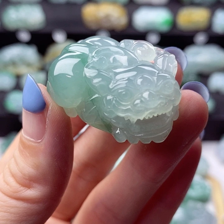 翡翠颈饰未镶嵌天然