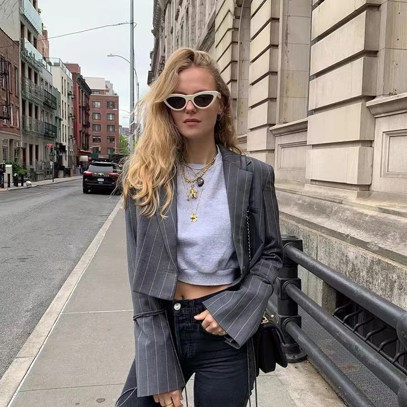 1402 条纹短款气质新款时尚百搭外套 挂7-2上