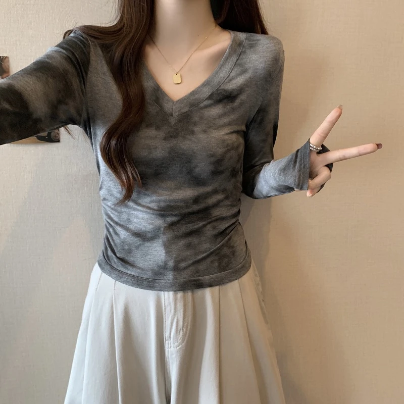 HONG JIA LIN/虹嘉琳扎染V领长袖t恤早秋款纯欲辣妹修身大码女装