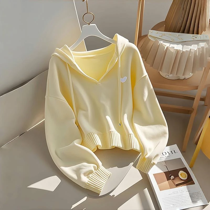 HONG JIA LIN/虹嘉琳奶黄色V领宽松大码长袖短款连帽卫衣运动帽衫