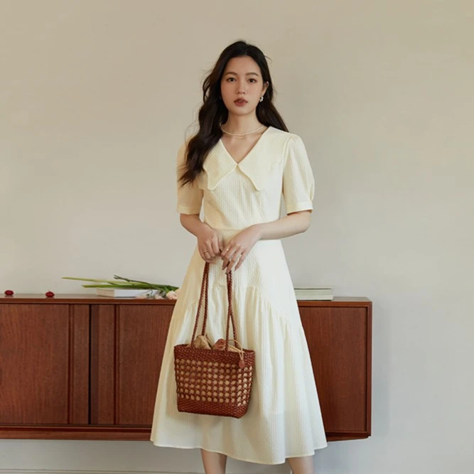 独束微胖MM大码女装法式蝴蝶领连衣裙甜美减龄收腰裙子23DS82083