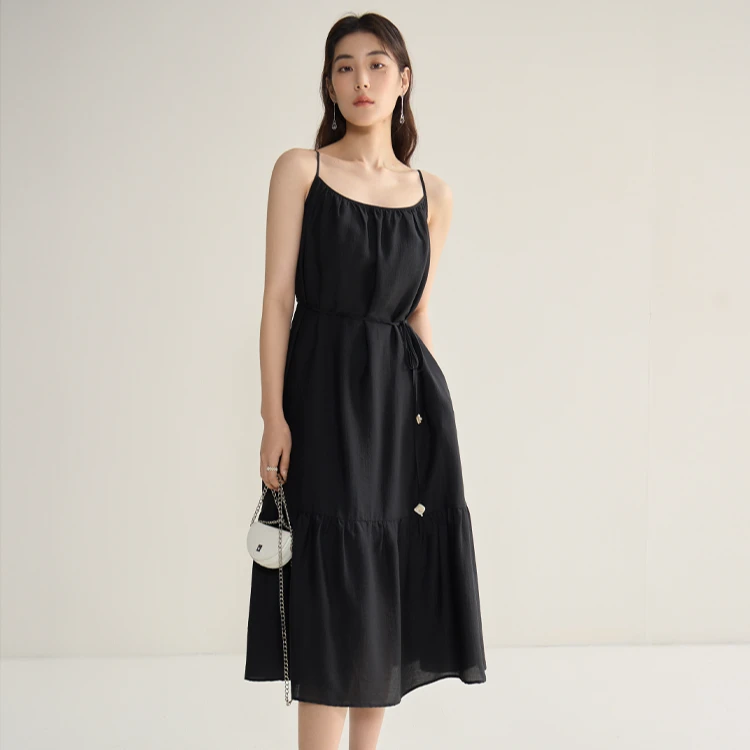 独束M大码女装法式吊带贝壳链条设计感优雅风吊带连衣裙24DS82514