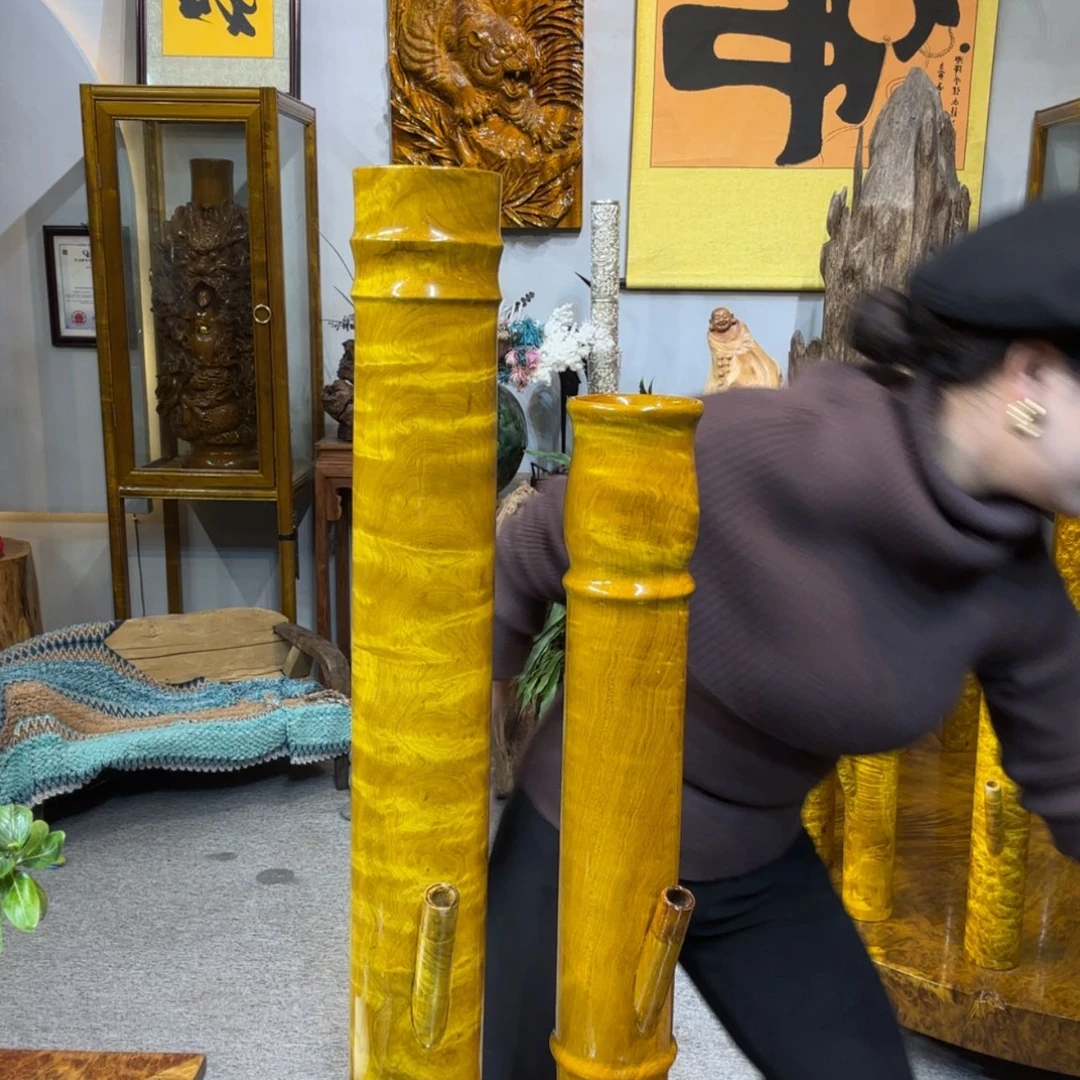 【闪购商品】金丝楠根雕山*