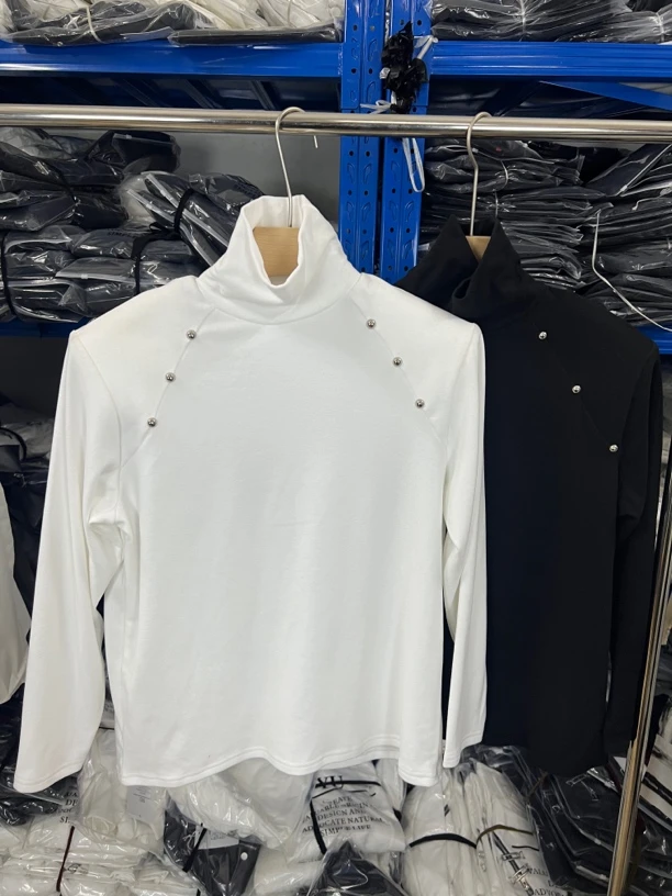 垫肩双面德绒亮扣加绒加厚打底T185