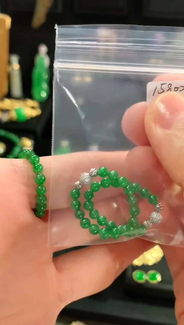 【闪购商品】翡翠戒指18K金镶嵌戒指（多样性发货发一个）