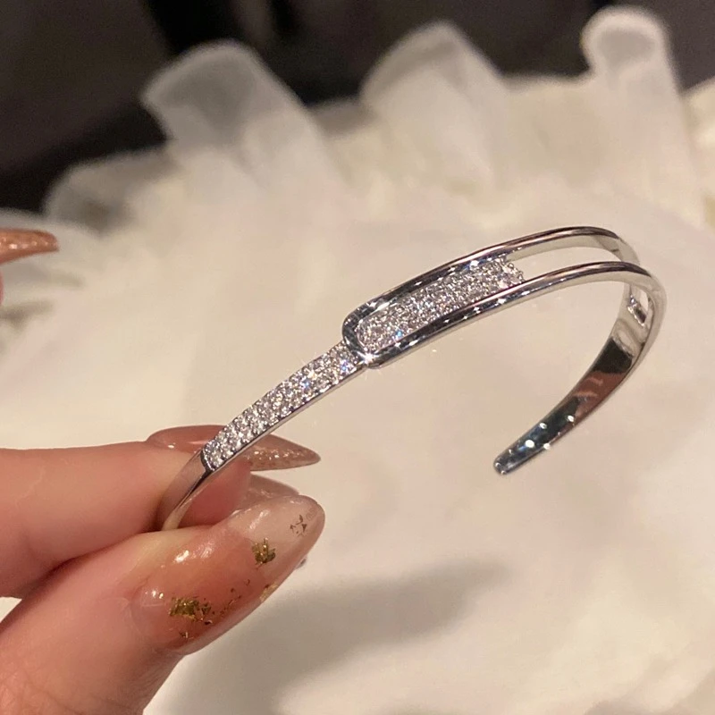 满天星手镯新款女友高级质感简约网红小众时尚手镯