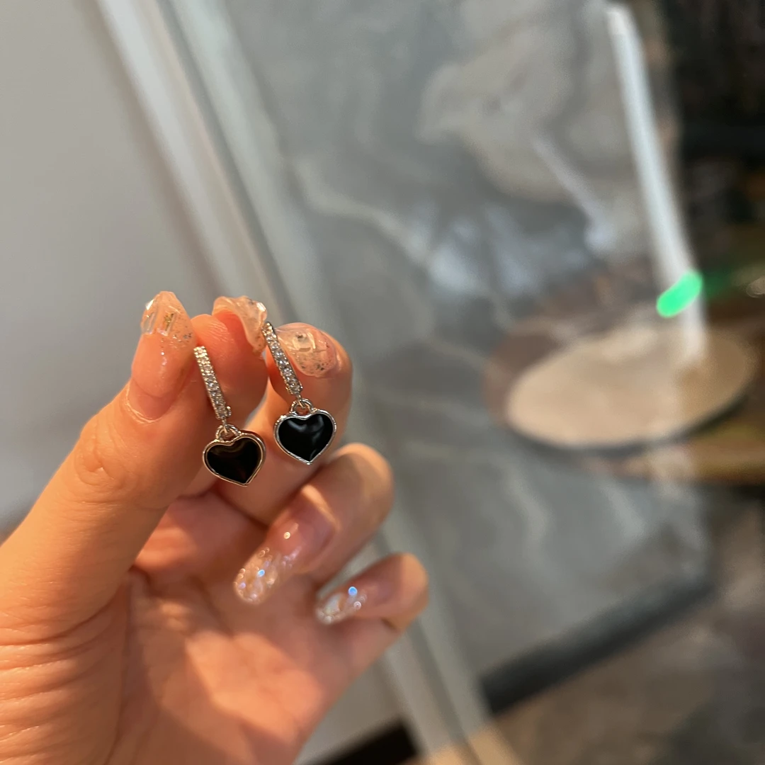 铜合金耳饰 小众设计～个性暗黑甜酷黑爱心耳扣耳钉