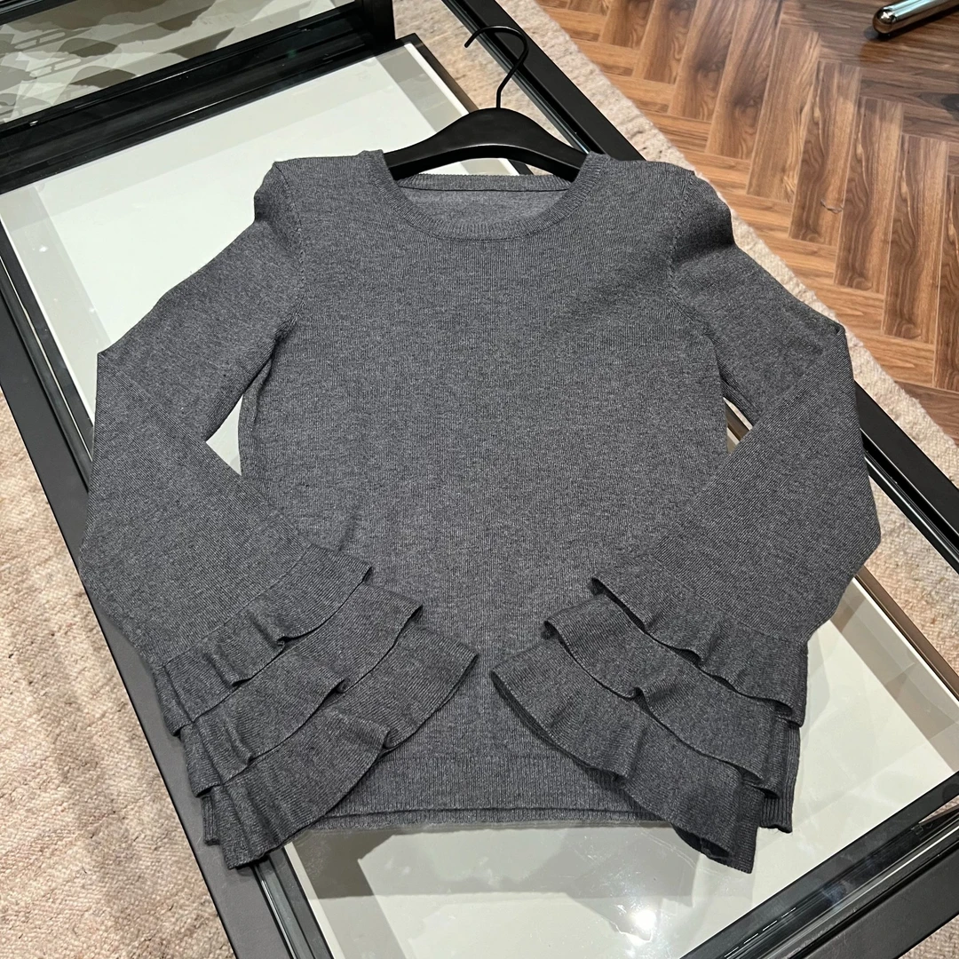 《BL》2024新款时尚优雅减龄荷叶边波浪袖毛衣女-5031