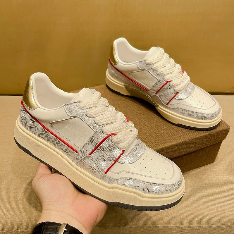 男士时尚百搭秋季休闲板鞋夏季透气真皮男鞋春季潮流厚底复古潮鞋