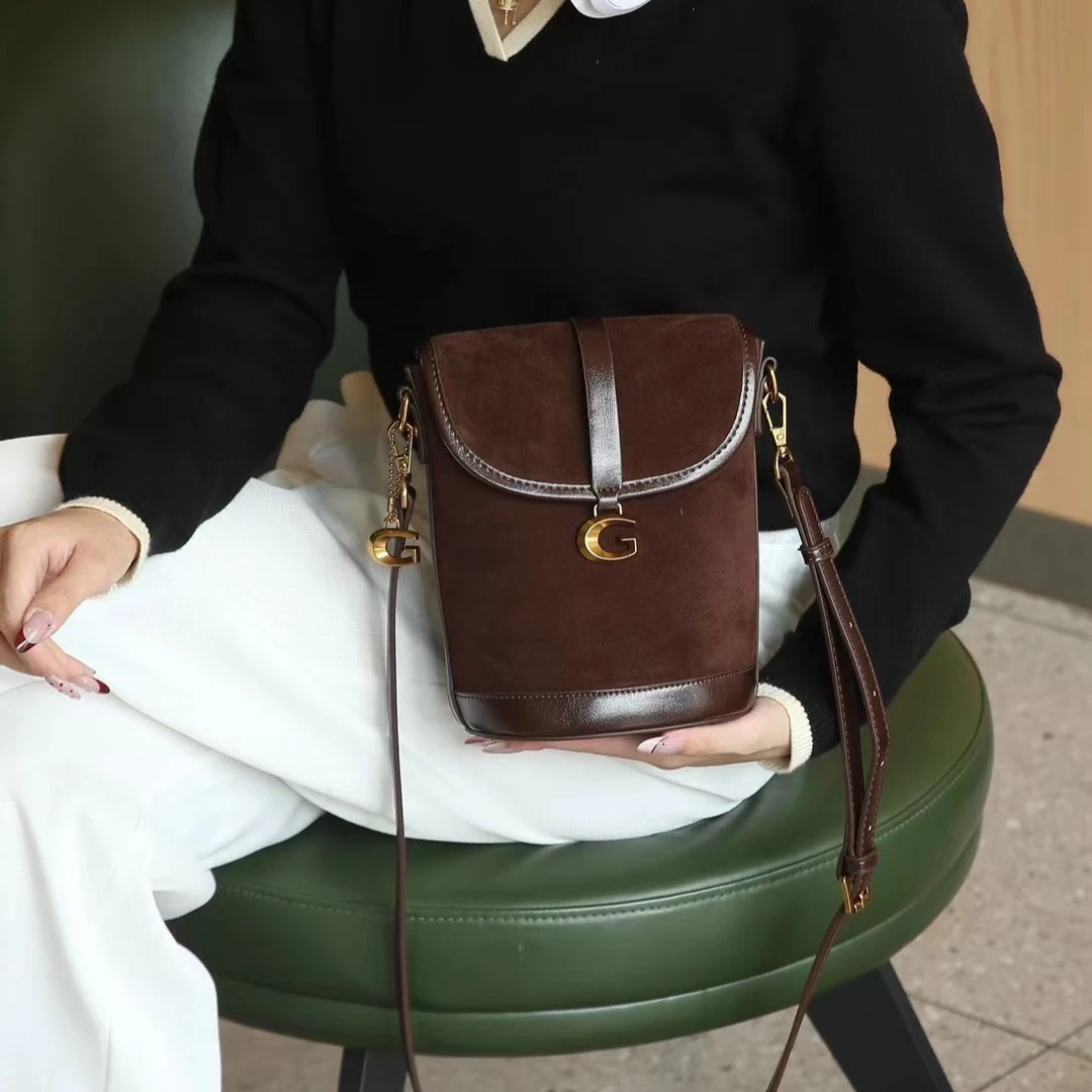 2024秋冬新款雅丹风腋下潮流复古单肩斜挎包休闲韩版女包 5307