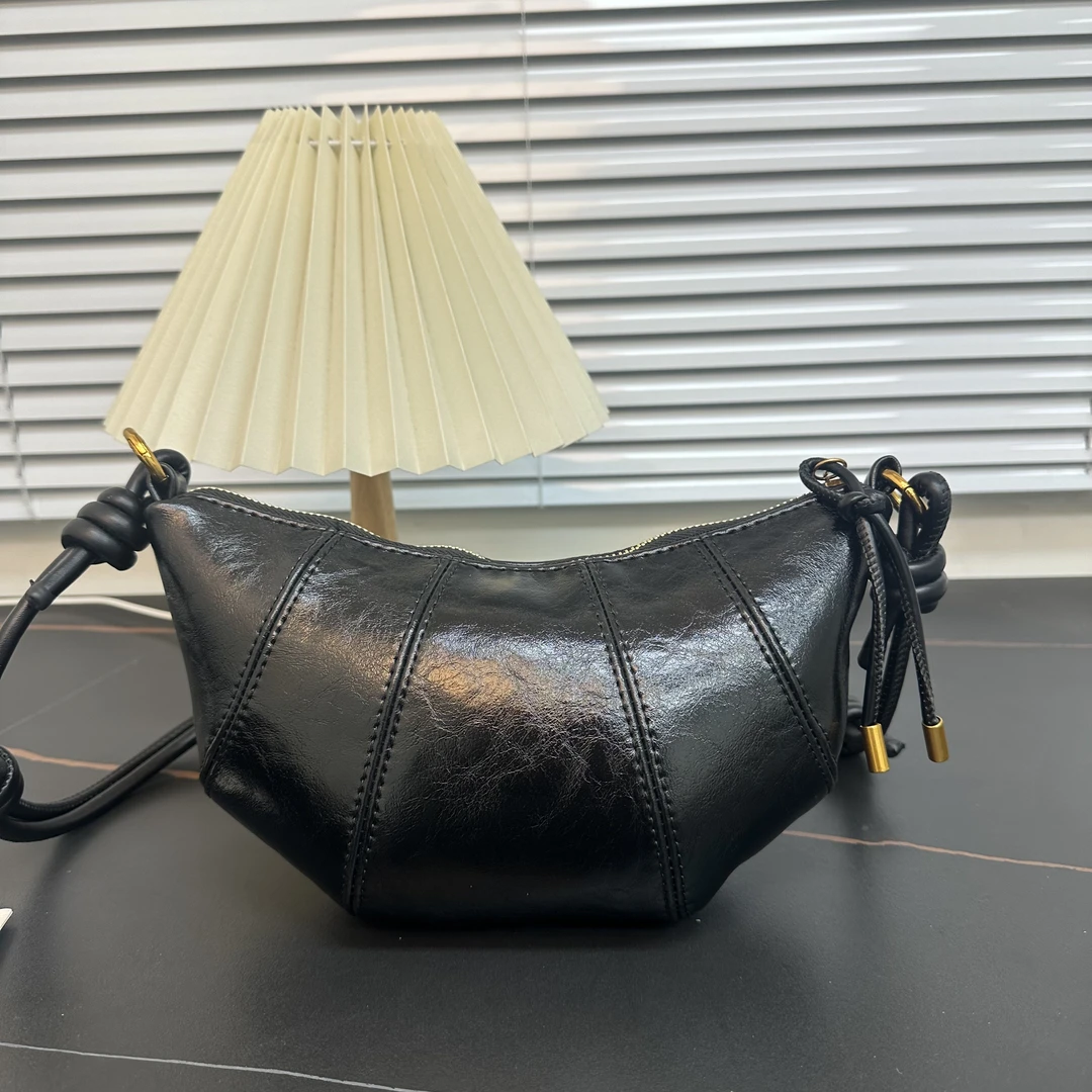 2025秋冬新款腋下潮流复古单肩斜挎包休闲韩版女包 1020