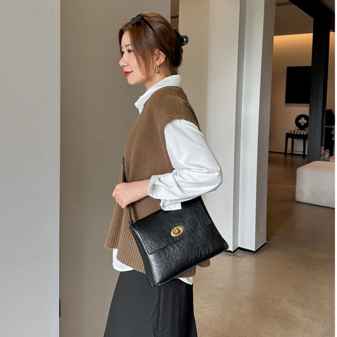 2024劳拉时黛秋冬新款雅丹风腋下潮流单肩斜挎包休闲女包 81296