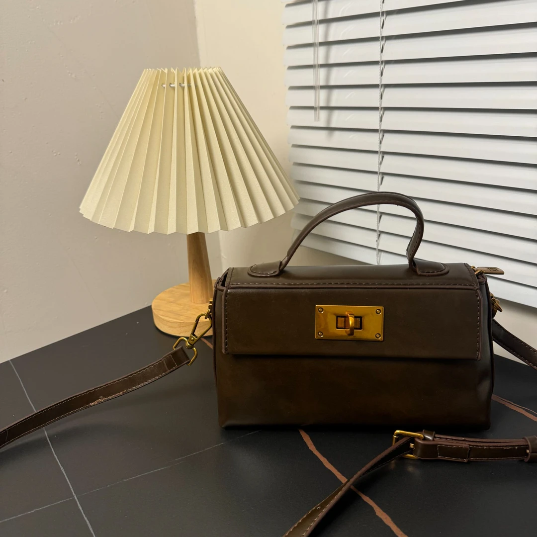 2024秋冬新款雅丹风腋下潮流复古单肩斜挎包时尚女包 8820