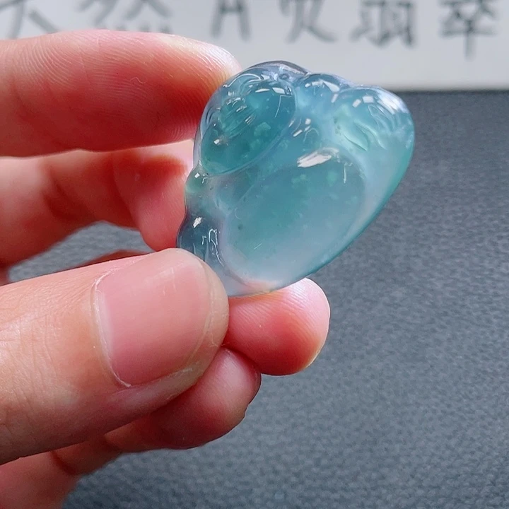 翡翠颈饰未镶嵌999999999