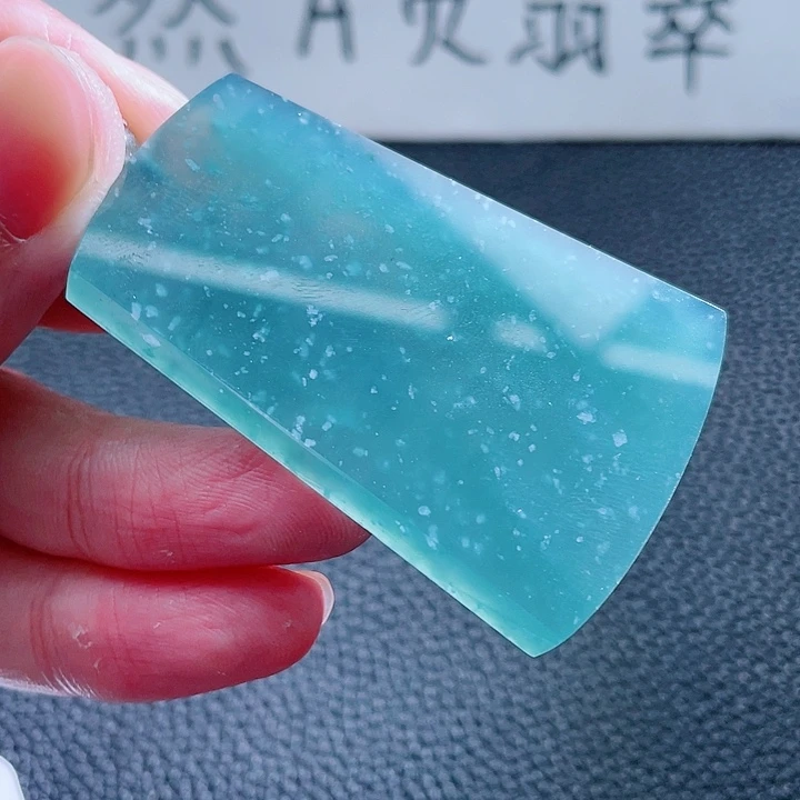 翡翠颈饰未镶嵌9999999999