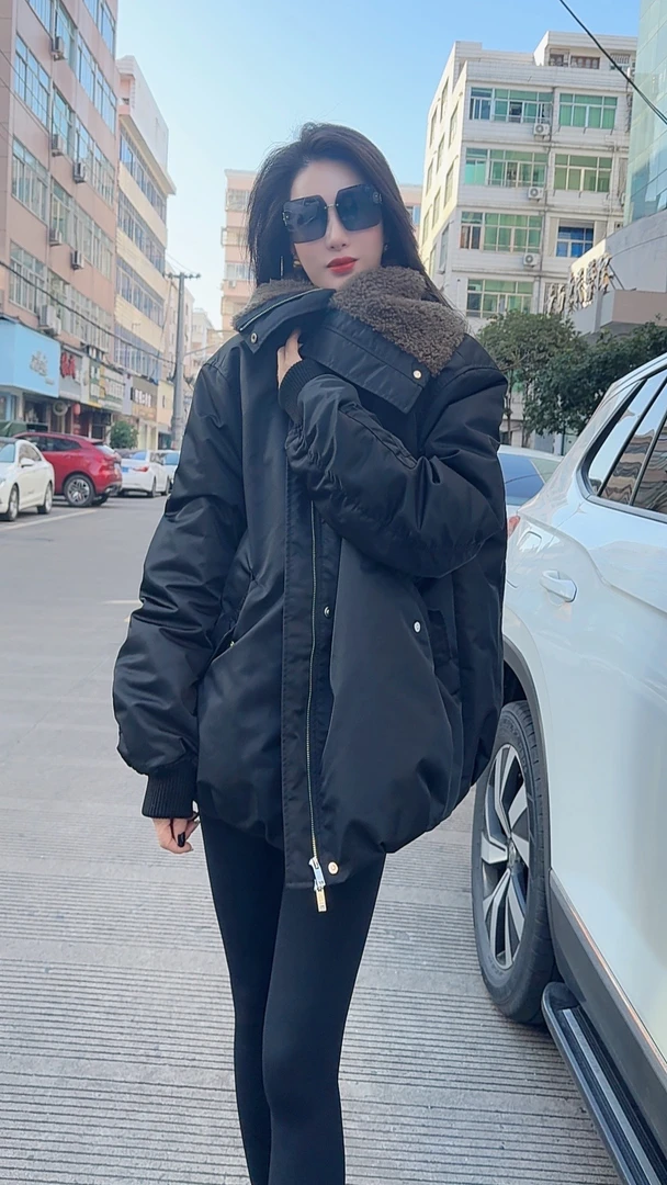 钥钥女装，潮牌，派克服，时尚，百搭