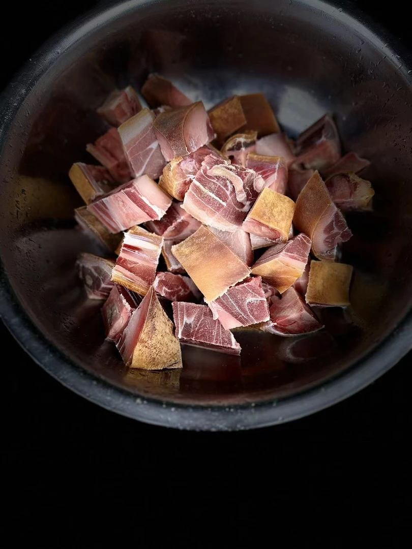 云南大理美食生吃猪腿脚火腿肉猪蹄火腿猪肉腊猪脚坨坨1500g