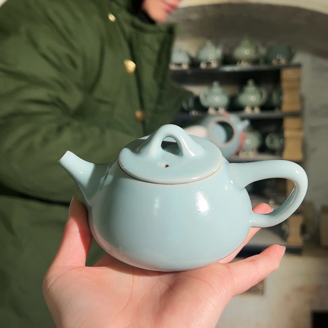 【闪购商品】瓷手拉胚壶