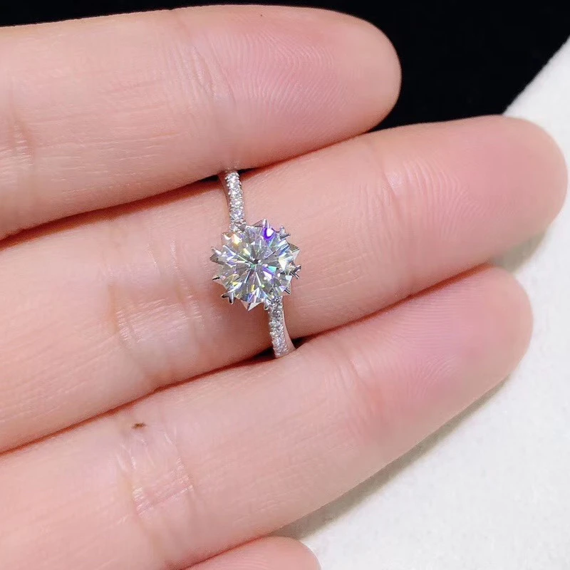 925银莫桑石银制品 （微镶扭臂雪花）经典气质时尚精致精美镶嵌订婚