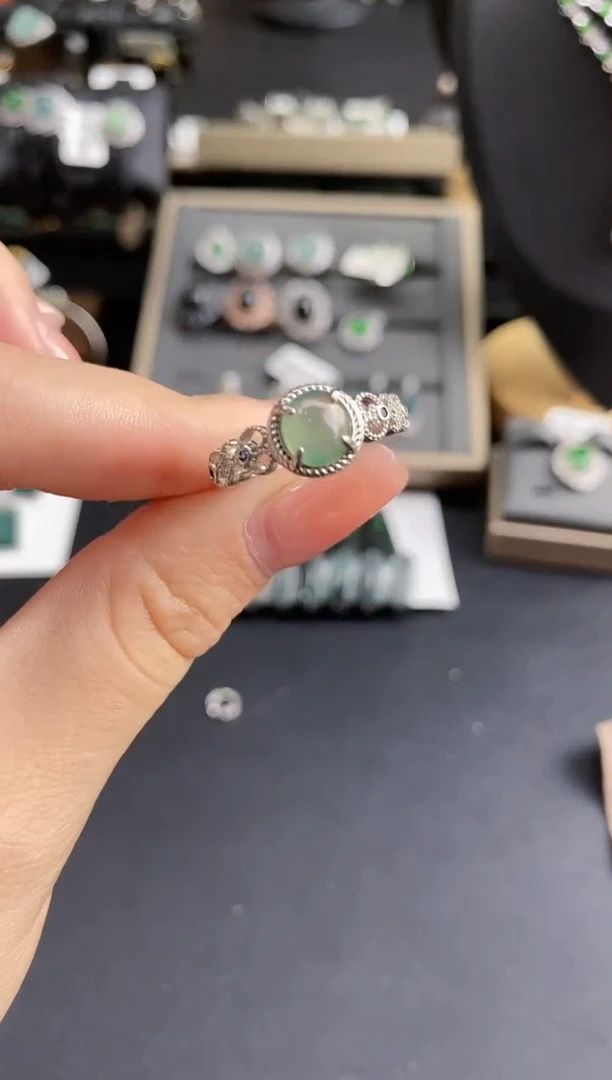 【闪购商品】翡翠戒指未镶嵌蛋面