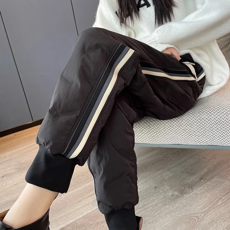 高级白鸭绒羽绒裤女外穿2025冬季新款时尚超厚码大束脚加厚棉裤子