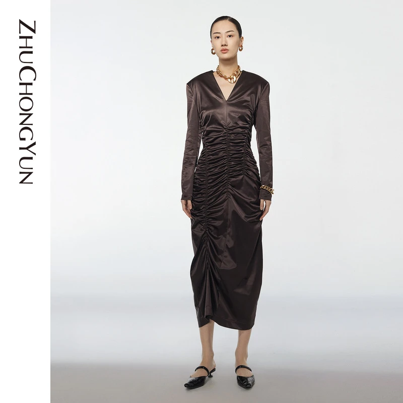 【达人专享】ZHUCHONGYUN光泽感褶皱设计手感光滑连衣裙