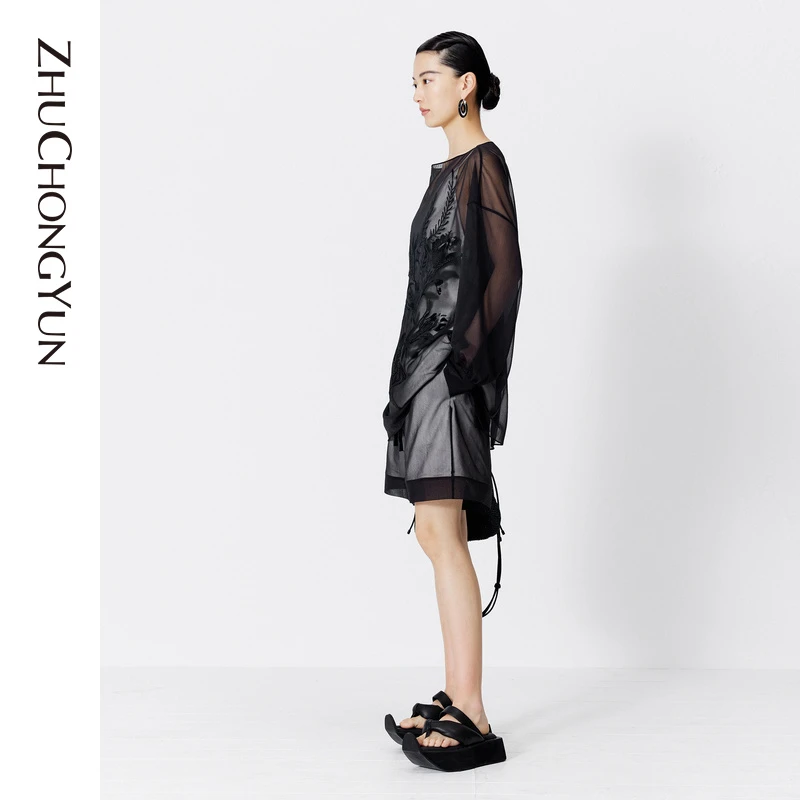 【心若兰兮】ZHUCHONGYUN2023夏新款松紧腰系带轻透短裤女装