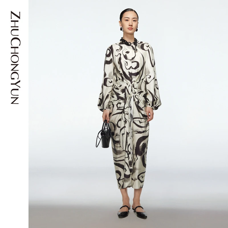 ZHUCHONGYUN黑白撞色印花收腰休闲时尚长袖气质连衣裙C1BW31376