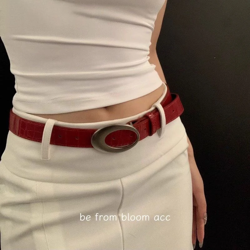 美式复古y2k腰带女2024新款红色鳄鱼纹路皮革皮带简约高级配饰