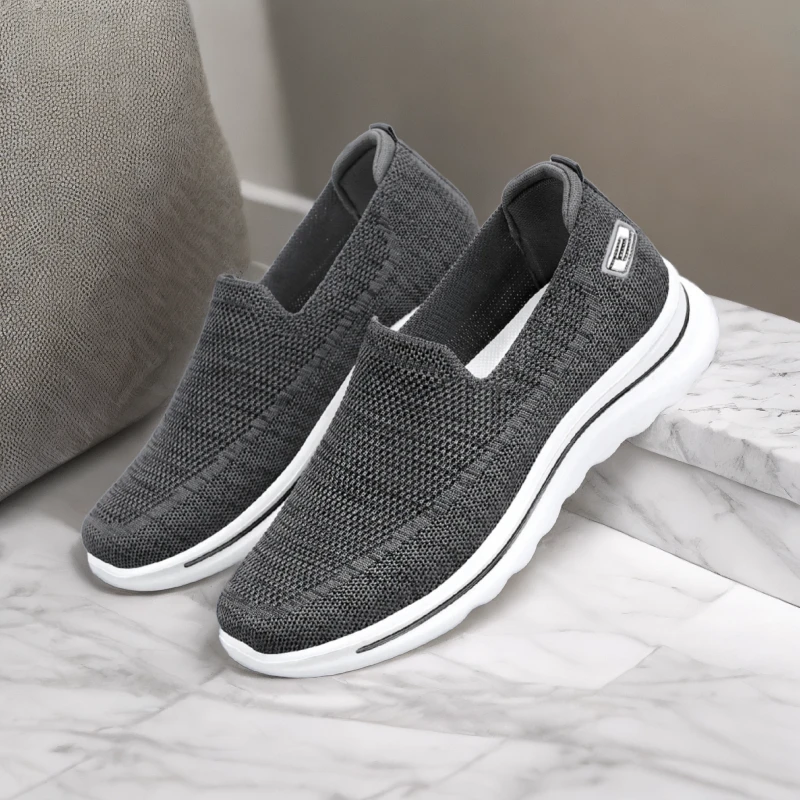 秋季舒适老北京布鞋防滑软底老人运动健步鞋轻便中老年爸爸运动鞋