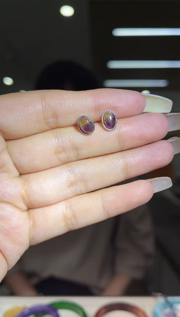 【闪购商品】水晶耳饰银S925镶嵌极光金牙耳钉