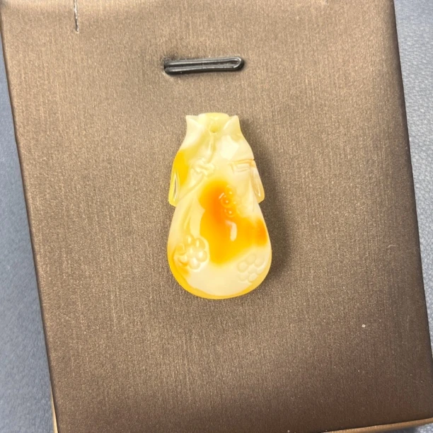 天然原矿琥珀蜜蜡吊坠