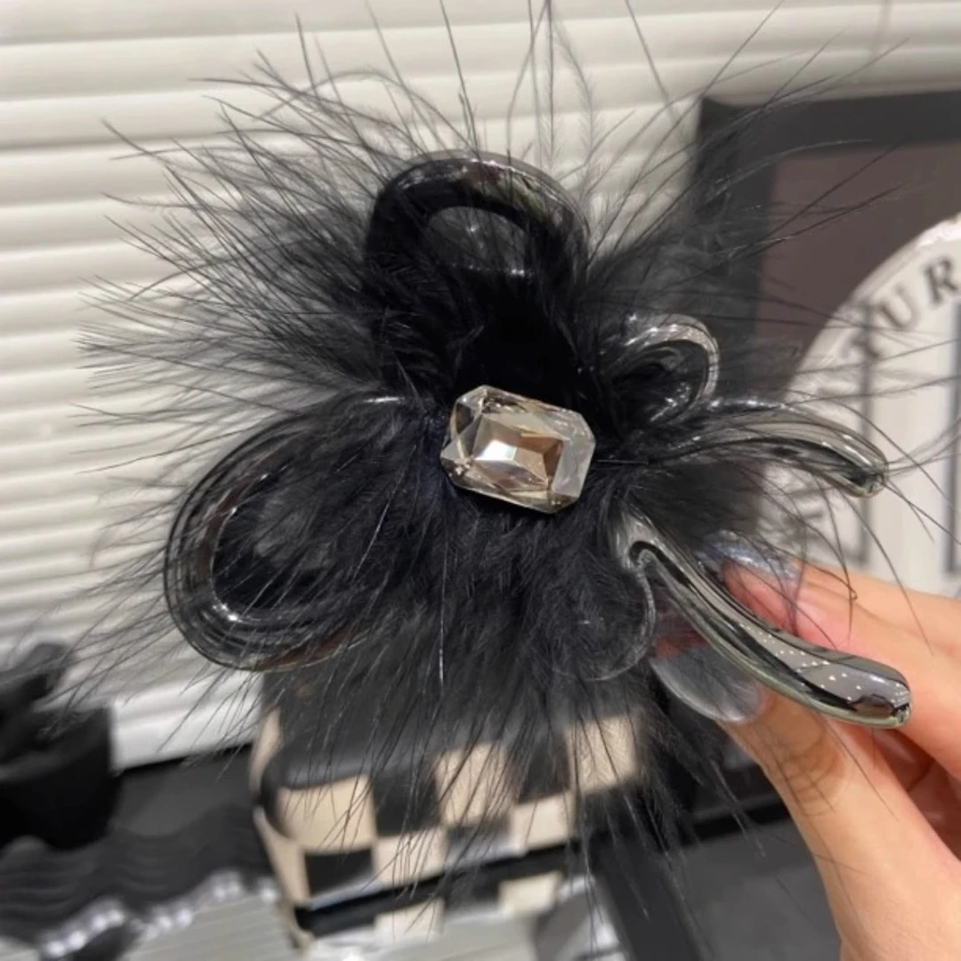 羽毛蝴蝶抓夹丸子头慵懒风小众枪黑色高级辣妹头发抓夹发饰鲨鱼夹