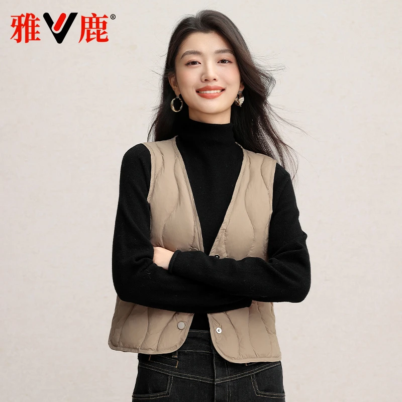 雅鹿2025年秋轻薄羽绒马甲女短款时尚休闲气质显瘦保暖内搭马甲潮