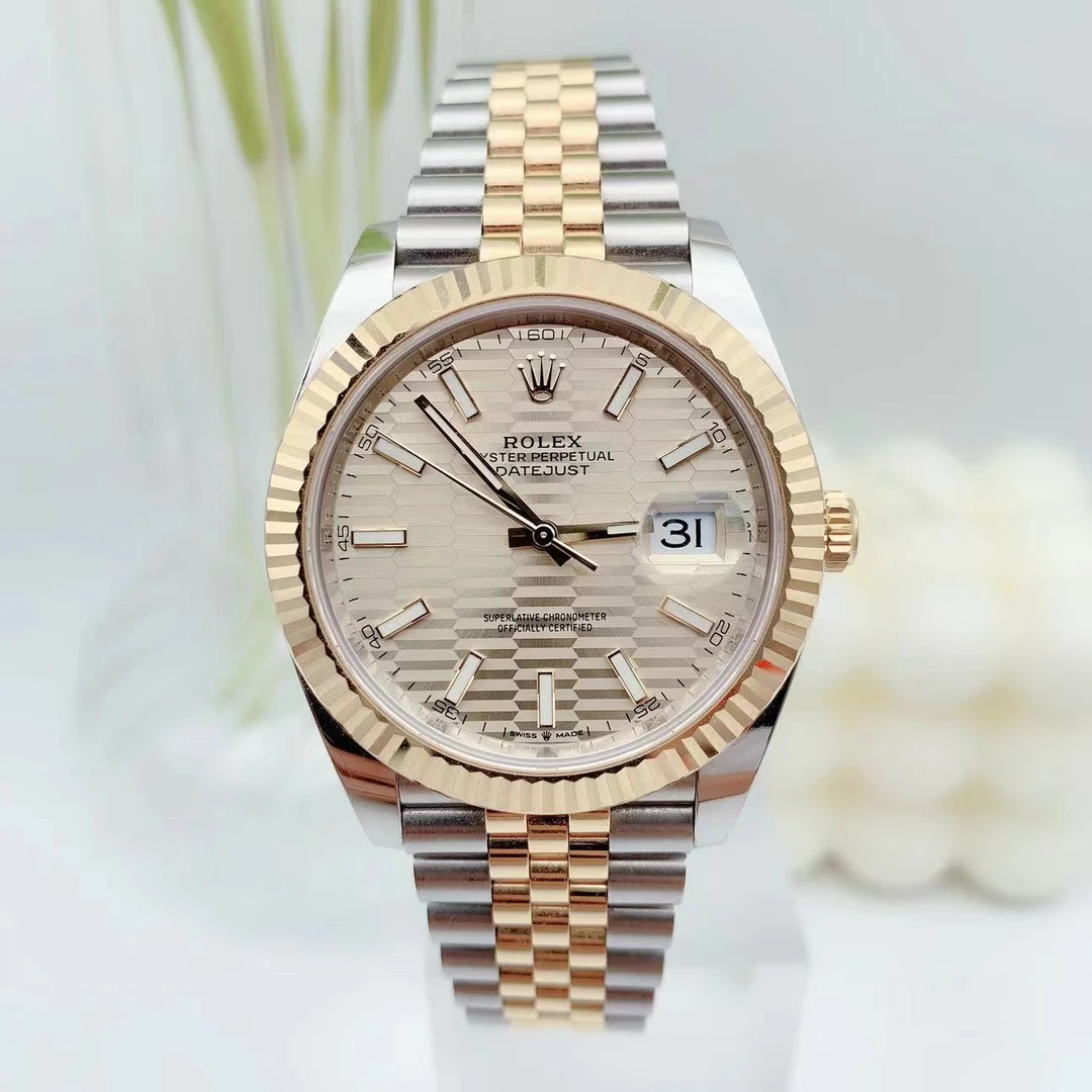 99新 劳力士 日志 126333 表径41mm 金盘夜光刻度 24年全套