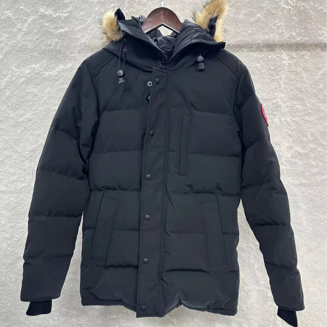 CANADA GOOSE加拿大鹅 黑色羽绒服 M码  成色很好 工价9300