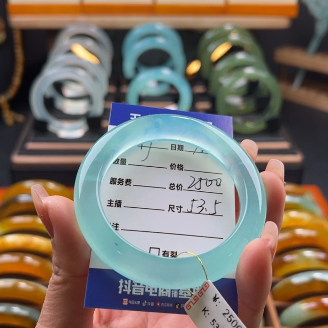 蛇纹石玉手镯未镶嵌小*?