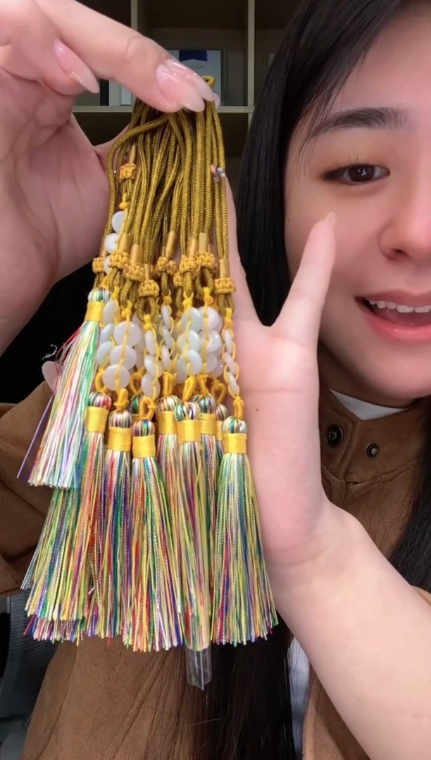 【闪购商品】翡翠包挂未镶嵌不退换（多样性发其一）/平安扣