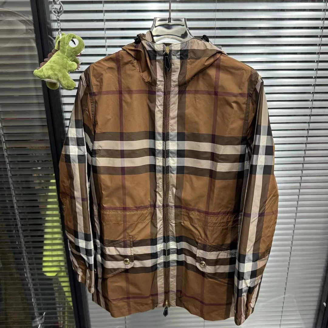 99新 Burberry/巴宝莉 格纹夹克外套/uk4码