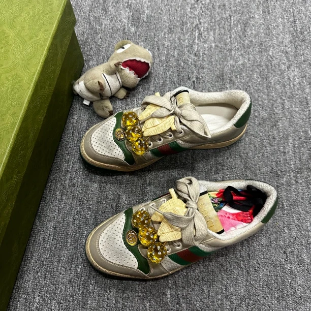 全新有盒子防尘袋 Gucci/古驰 樱桃挂件做旧脏脏鞋/36码