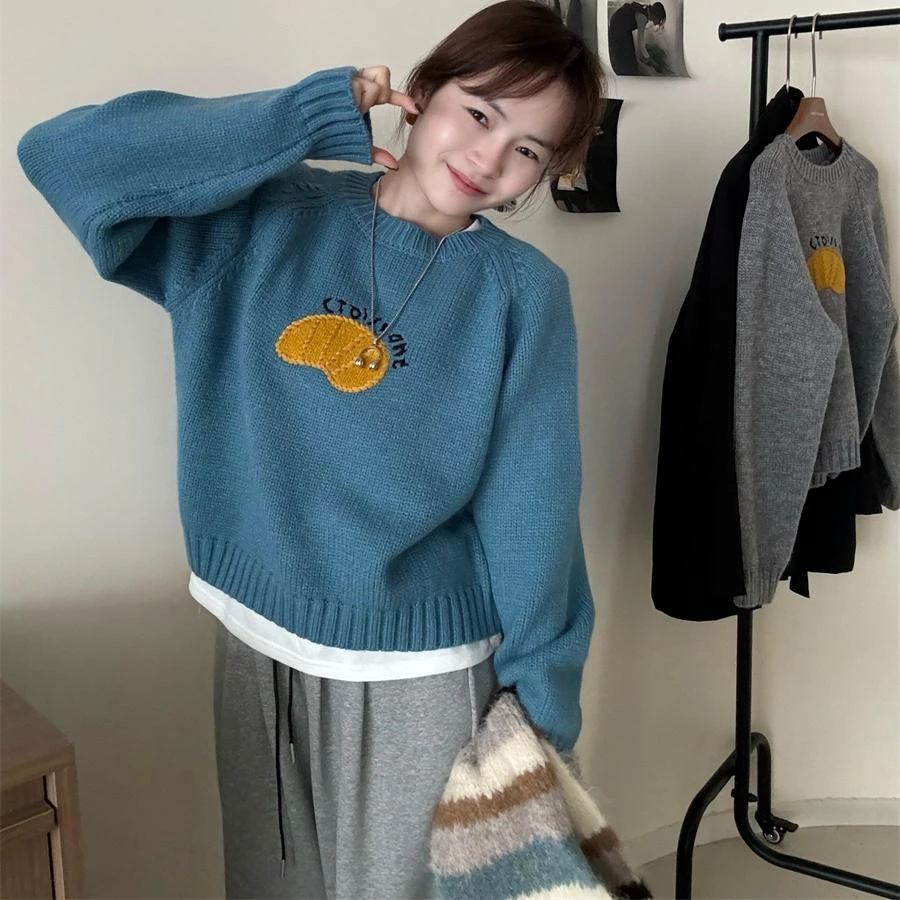 刺绣橘子可爱套头毛衣2025年秋冬新款韩版宽松圆领毛衣减龄针织衫