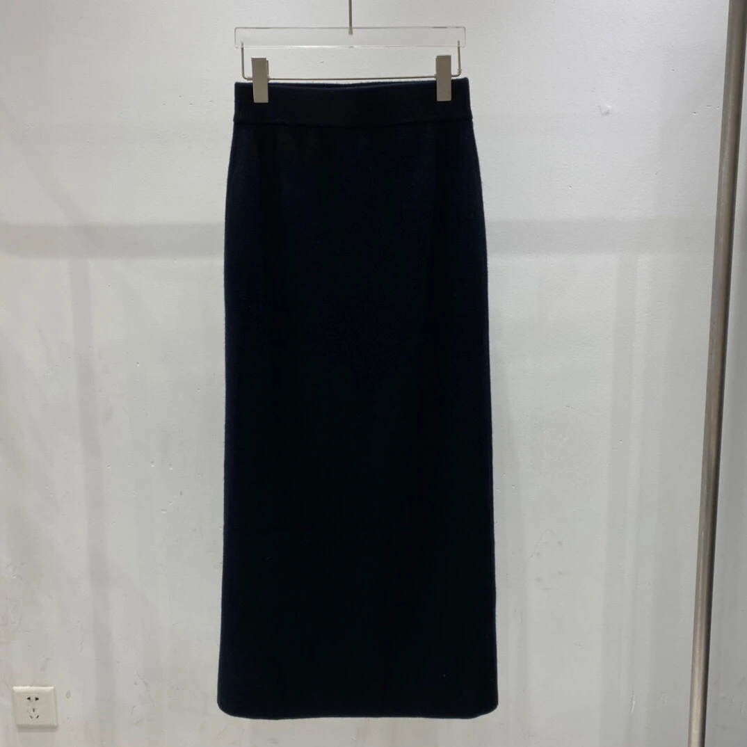 新款开叉包臀针织半裙